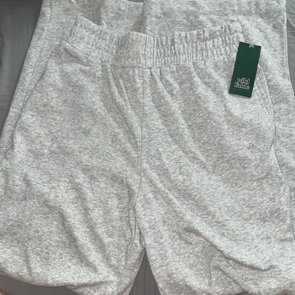 NWT GREY CASUAL SWEATS